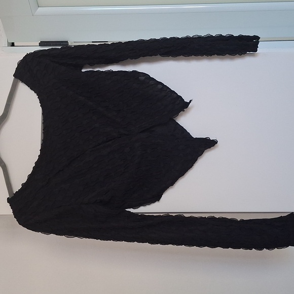 SHEIN Neck Cut Out Asymmetrical Top - Picture 6 of 16